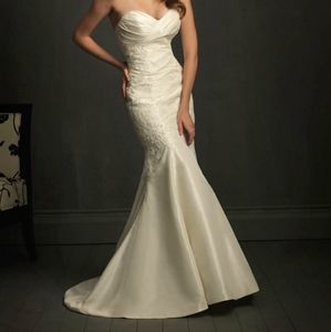 Allure wedding dress